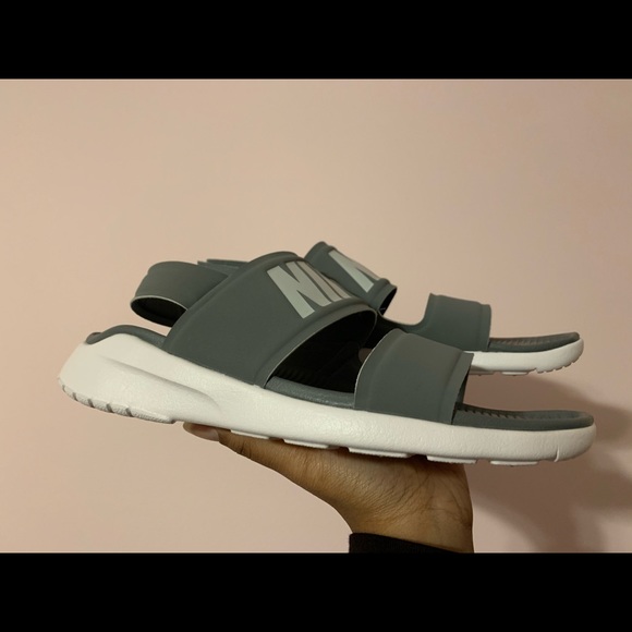 Nike Tanjun Sandals - Picture 3 of 6